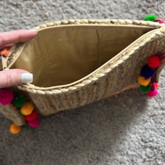 NWT, Francesca’s Pom Pom Clutch - Picture 2 of 3